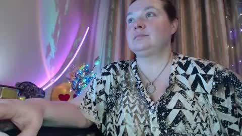 amorelara online show from 24, 6, 2026