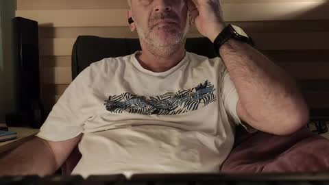 Snapshot of amorlin chatting on 7, 4, 2026 AmorLin online show from 7, 4, 2026