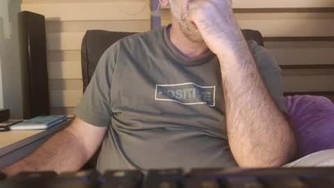 Snapshot of amorlin chatting on 15, 4, 2026 AmorLin online show from 15, 4, 2026