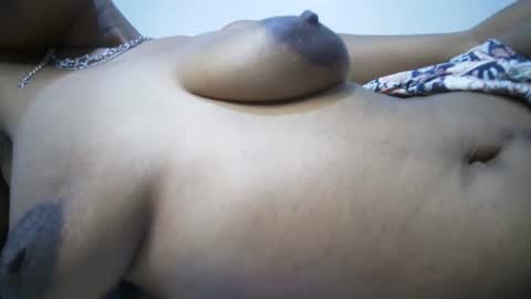 Snapshot of amunetlover chatting on 20, 1, 2025 shantel online show from 20, 1, 2025