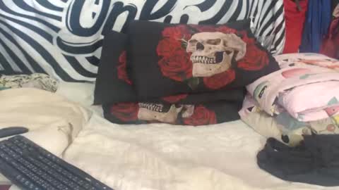 Amuy online show from 2, 12, 2025