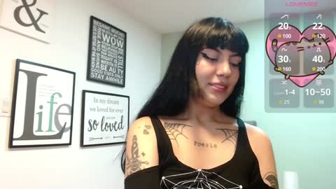 Snapshot of amy__adams1 chatting on 5, 2, 2025 Amy 3 online show from 5, 2, 2025