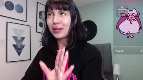 Amy 3 online show from 23, 10, 2025