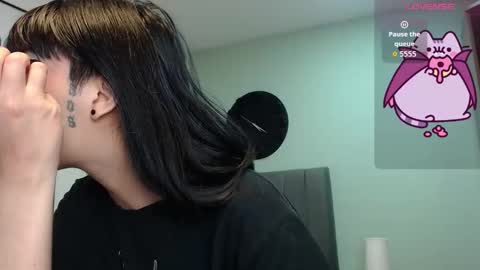 Snapshot of amy__adams1 chatting on 5, 2, 2026 Amy 3 online show from 5, 2, 2026