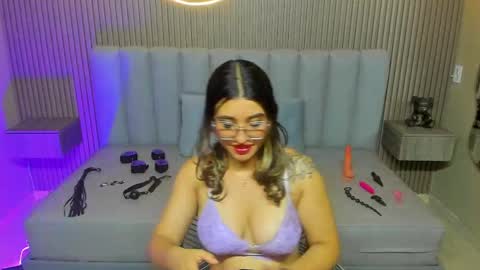 Snapshot of amy_estrellita chatting on 10, 4, 2026 Amy Estrellita online show from 10, 4, 2026