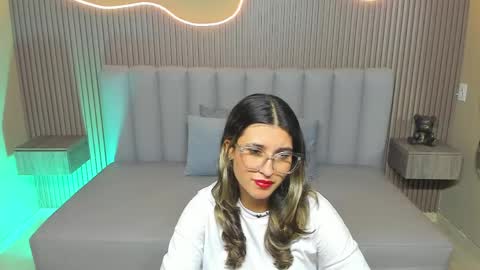 Snapshot of amy_estrellita chatting on 16, 4, 2026 Amy Estrellita online show from 16, 4, 2026