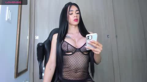 Snapshot of amy_lewis1 chatting on 14, 1, 2025 amy_lewis1 online show from 14, 1, 2025