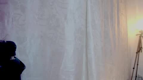 Amy  online show from 28, 1, 2025