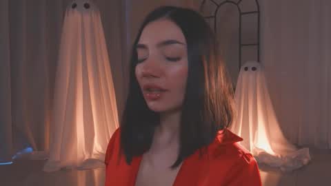 Amy Armstrong online show from 24, 10, 2025