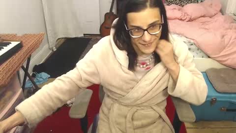 Trashely Gimpson online show from 10, 2, 2025