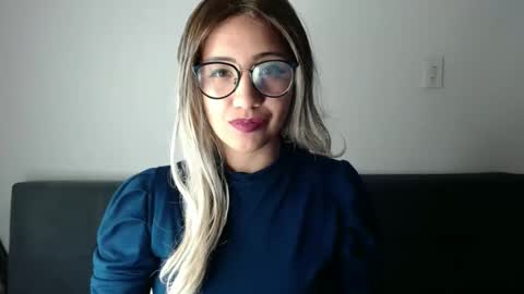 amycosplay99 online show from 16, 2, 2025