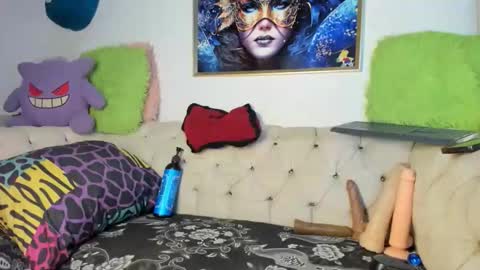 Amy Kamila online show from 17, 5, 2026