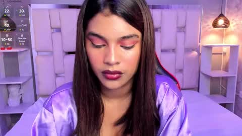 Snapshot of amyevan_ chatting on 19, 10, 2025 amyevan_ online show from 19, 10, 2025