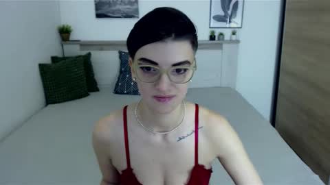 Snapshot of amylexy chatting on 20, 12, 2024 Hi there guys  My pleasure in your hands  pvt is open online show from 20, 12, 2024