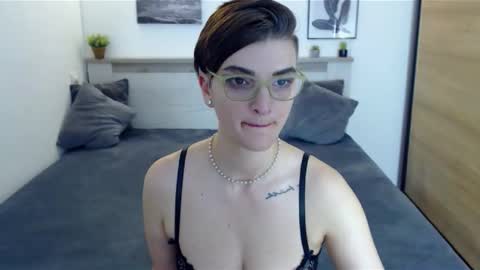 Snapshot of amylexy chatting on 21, 11, 2025 Hi there guys My pleasure in your hands pvt is open online show from 21, 11, 2025