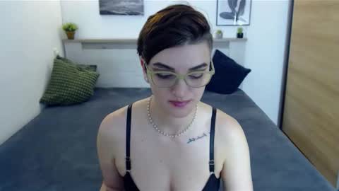 Snapshot of amylexy chatting on 25, 11, 2025 Hi there guys My pleasure in your hands pvt is open online show from 25, 11, 2025