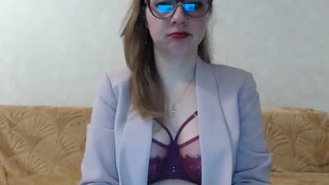 Snapshot of amylove35 chatting on 13, 3, 2026 amylove35 online show from 13, 3, 2026