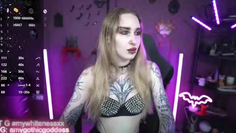 Snapshot of amywhitenessxx chatting on 29, 5, 2026 Amy switch Goddess divine Mistress online show from 29, 5, 2026