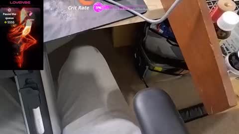 A online show from 27, 10, 2025