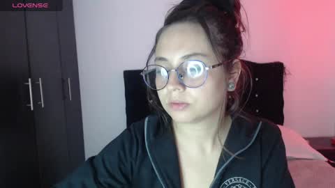 Snapshot of ana_arms_ chatting on 31, 3, 2026 ana_arms_ online show from 31, 3, 2026