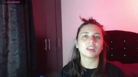 Snapshot of ana_arms_ chatting on 25, 5, 2026 ana_arms_ online show from 25, 5, 2026