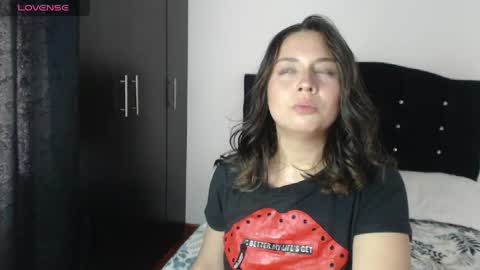 Snapshot of ana_arms_ chatting on 2, 6, 2026 ana_arms_ online show from 2, 6, 2026