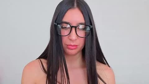 Snapshot of ana_castilo chatting on 14, 4, 2026 Ana IG an castillo 1 online show from 14, 4, 2026