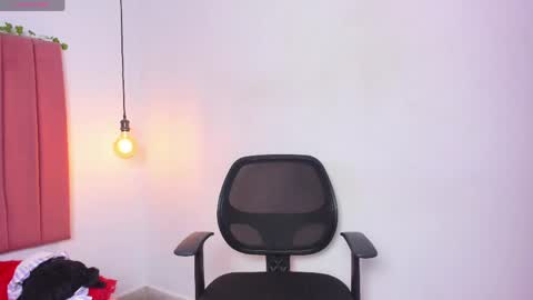 Snapshot of ana_foxi chatting on 17, 4, 2026 ana online show from 17, 4, 2026