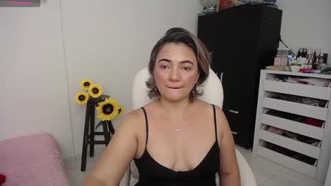  Ana  online show from 4, 12, 2024