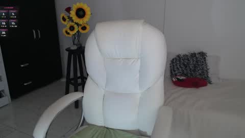 Snapshot of ana_hotmilfx chatting on 9, 3, 2025 ANA online show from 9, 3, 2025