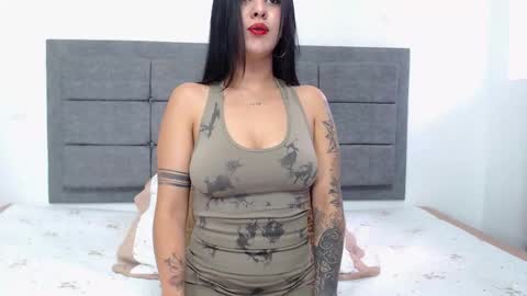 Ana Paula online show from 25, 11, 2025