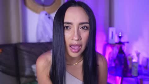   online show from 23, 10, 2025