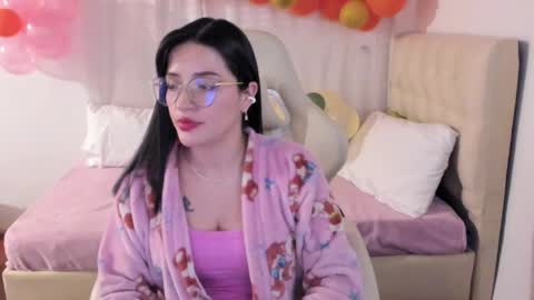 Im anna but you can call me as you want online show from 6, 3, 2025