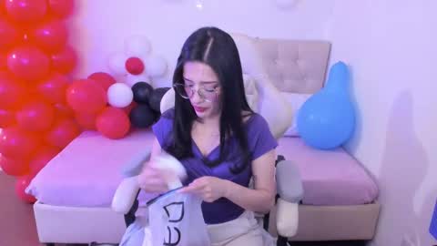 Snapshot of ana_ruuh chatting on 27, 2, 2026 Im anna but you can call me as you want online show from 27, 2, 2026