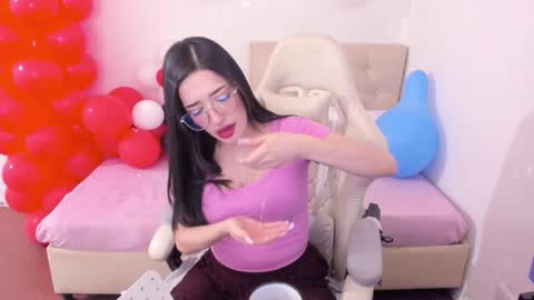 Snapshot of ana_ruuh chatting on 28, 2, 2026 Im anna but you can call me as you want online show from 28, 2, 2026