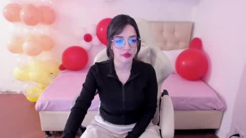 Snapshot of ana_ruuh chatting on 10, 4, 2026 Im anna but you can call me as you want online show from 10, 4, 2026