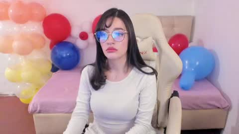 Snapshot of ana_ruuh chatting on 13, 4, 2026 Im anna but you can call me as you want online show from 13, 4, 2026