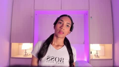 anaacollins_ online show from 18, 2, 2026