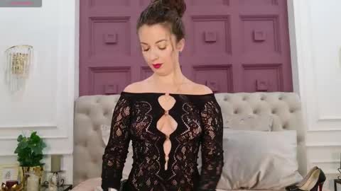 Snapshot of anaanais chatting on 7, 10, 2025 Ana online show from 7, 10, 2025