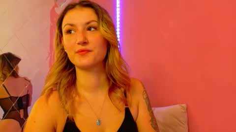 anaayss online show from 10, 11, 2025