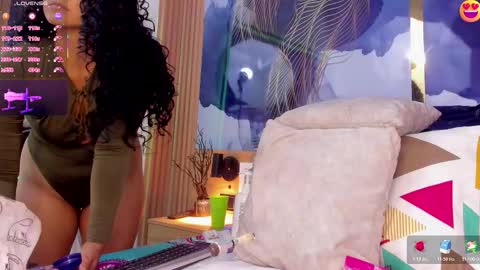 Snapshot of anabacker01 chatting on 22, 11, 2025 anabacker01 online show from 22, 11, 2025