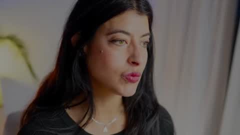 Snapshot of anabelcurvy chatting on 5, 1, 2026 anabelcurvy online show from 5, 1, 2026