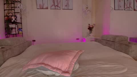 Snapshot of anabella_stone chatting on 9, 9, 2025 online show from 9, 9, 2025