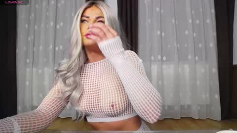 Snapshot of anabelle0904 chatting on 27, 10, 2025 Ana online show from 27, 10, 2025