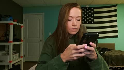 Anabelleleigh online show from 4, 12, 2024