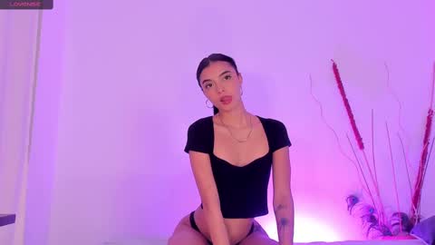 ANABEL WOLF  online show from 25, 2, 2025