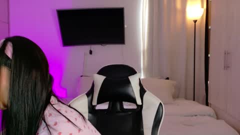 ANABEL WOLF  online show from 27, 9, 2025