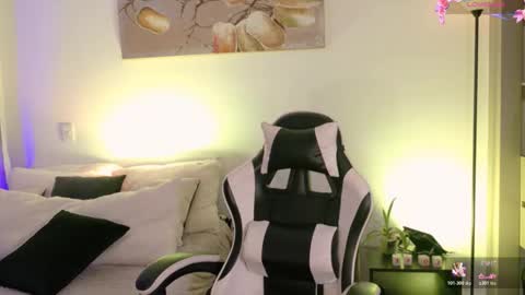 ANABEL WOLF  online show from 25, 2, 2026