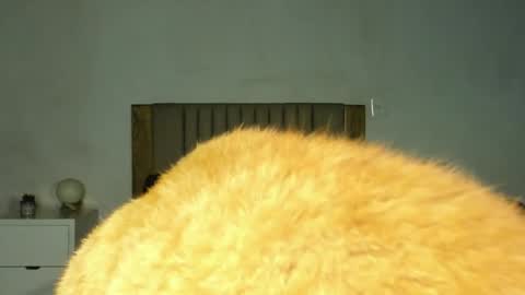 Ana Henao or Annie... Follow me ahenaocb Insta  X online show from 5, 4, 2026