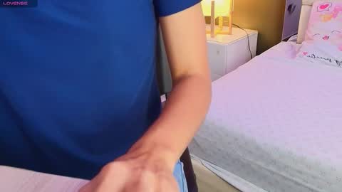 Anahi  online show from 27, 10, 2025